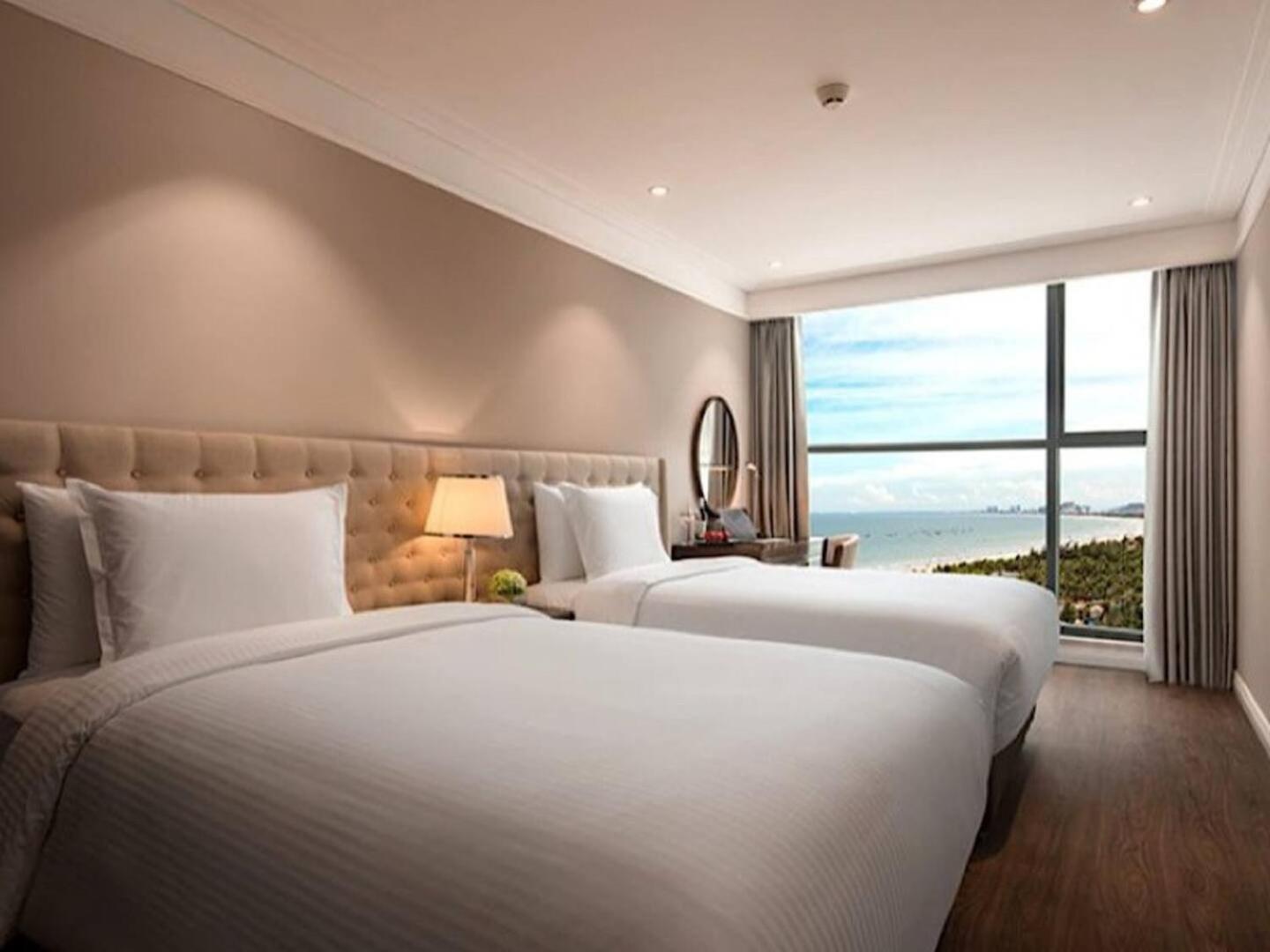 Luxury Apartment - Rooftop Swimming Pool - Beach Front - Hinata Apartment Da Nang Zewnętrze zdjęcie